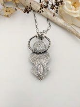 Load image into Gallery viewer, Eye See You Necklace