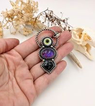 Load image into Gallery viewer, Eye See You Necklace