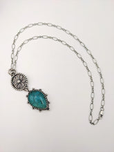 Load image into Gallery viewer, Davina Necklace
